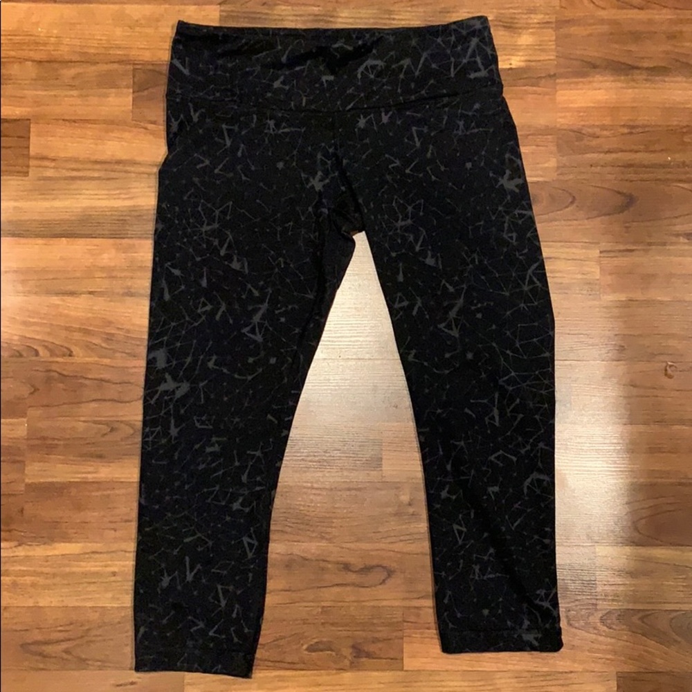 Lululemon wunder under mid-rise crop